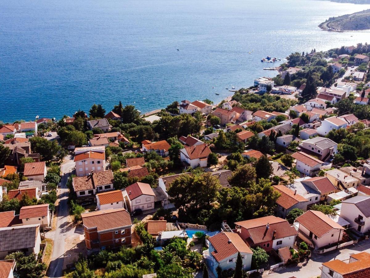 Beautiful Holiday Home With Private Pool, Nice Garden With Relax Area, Taverne Maslenica Exterior photo
